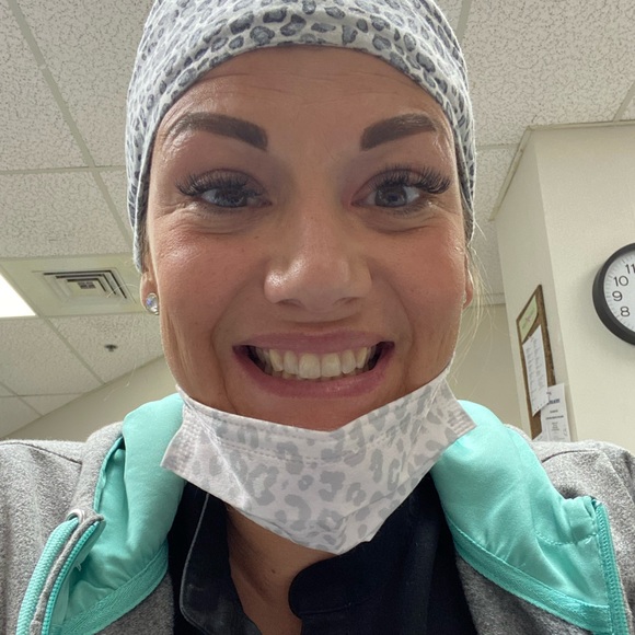 Meet your Posher, Carrie - Picture 3 of 6